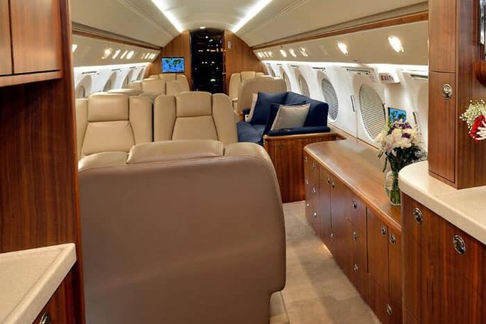 N601BE-Interior-Vertical